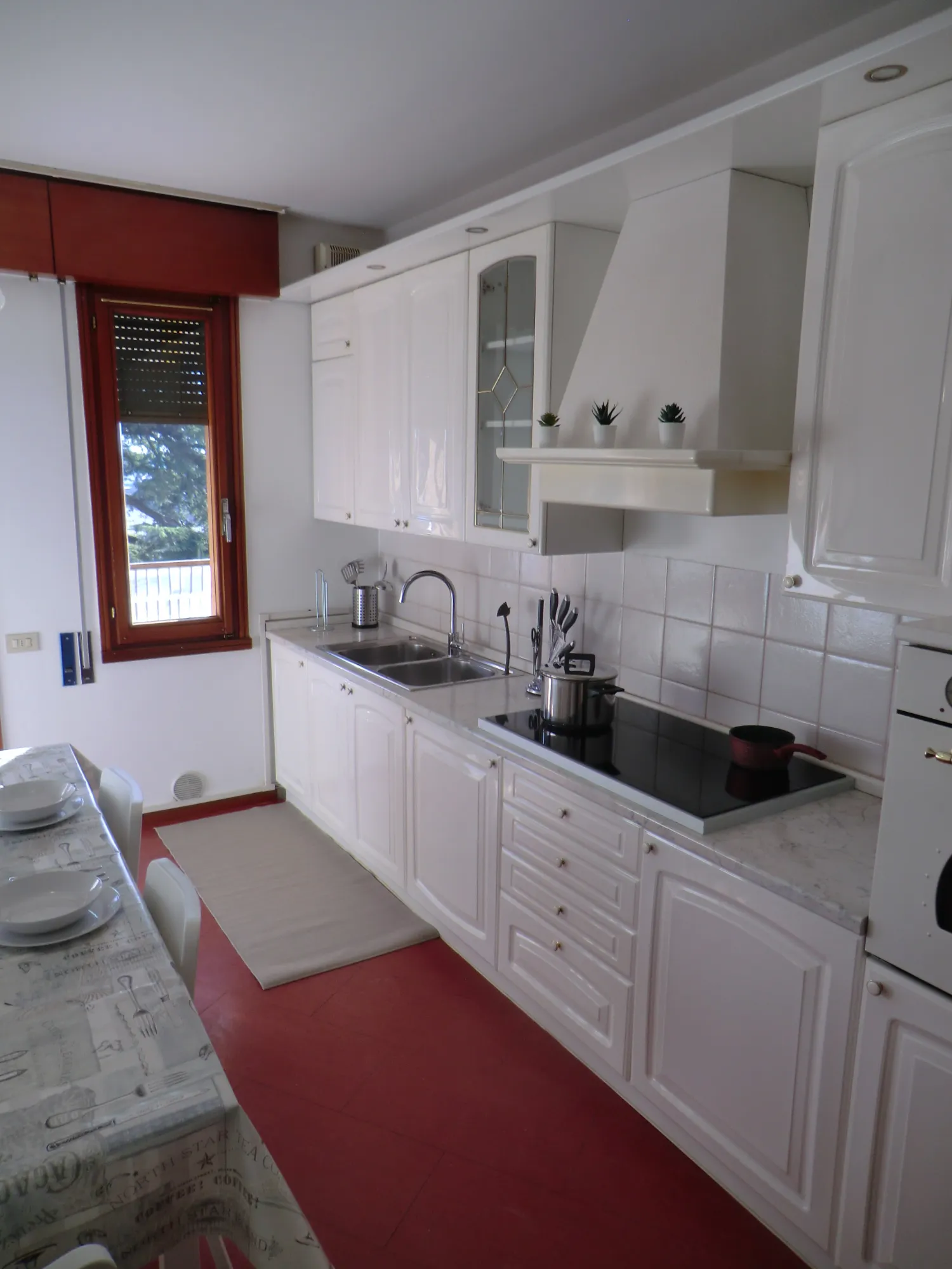 Kitchen 2